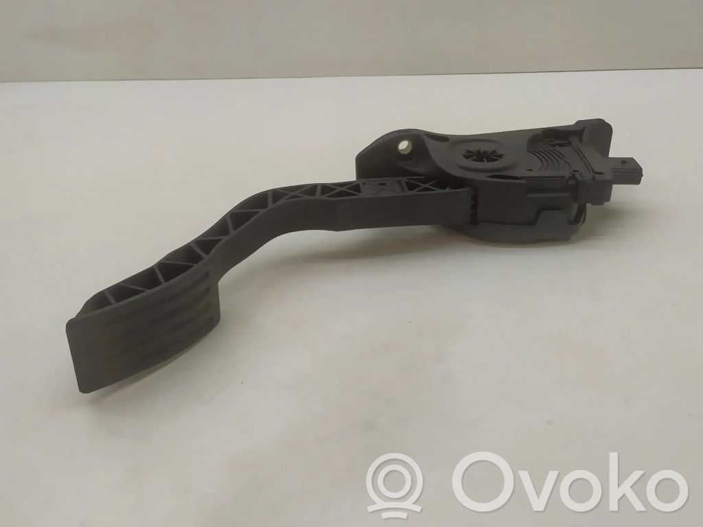 Volvo V40 Accelerator throttle pedal 