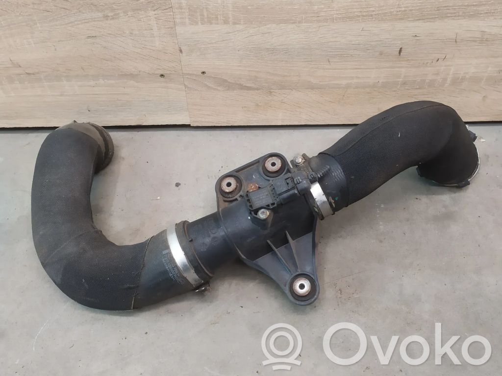 Audi A7 S7 4G Intercooler hose/pipe 