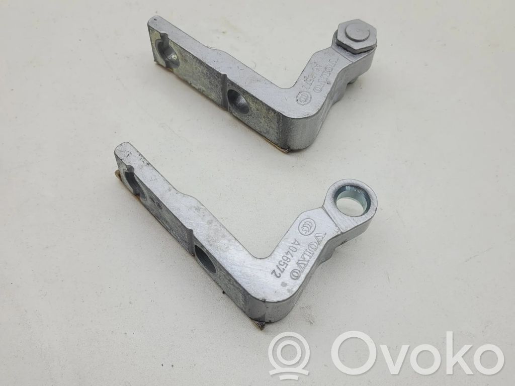 Volvo V40 Front door hinge set 