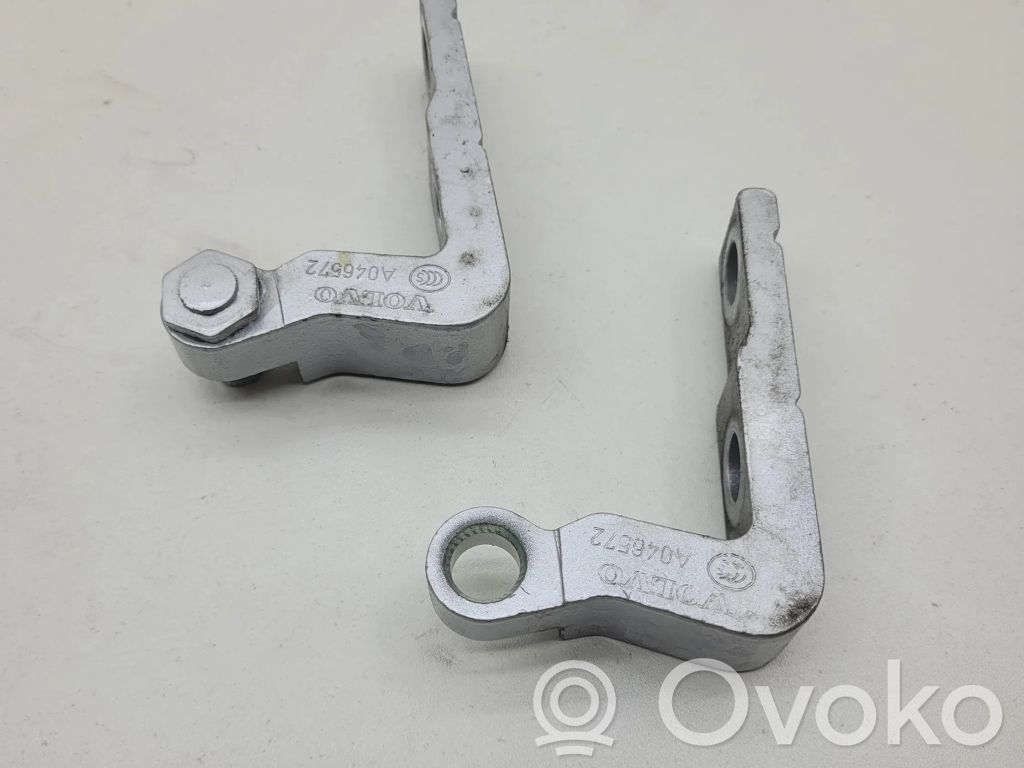 Volvo V40 Front door hinge set 