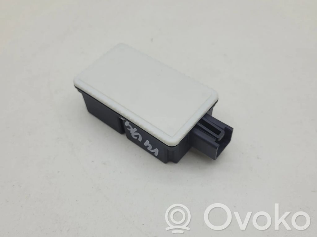 Volvo V40 Door central lock control unit/module 