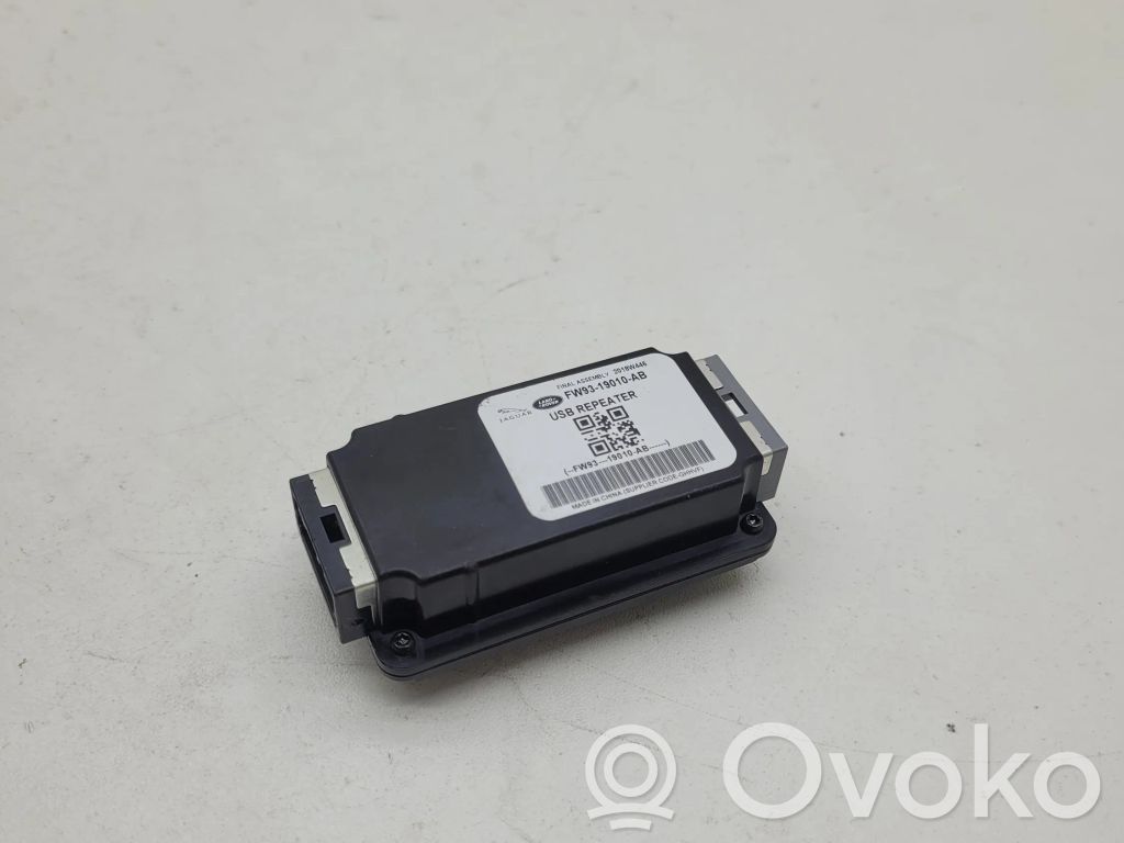 Land Rover Range Rover Velar USB interface control unit module 