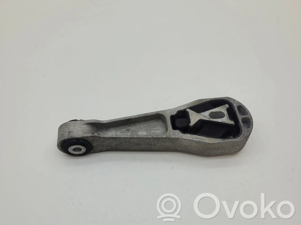 Volvo V40 Engine mount bracket 