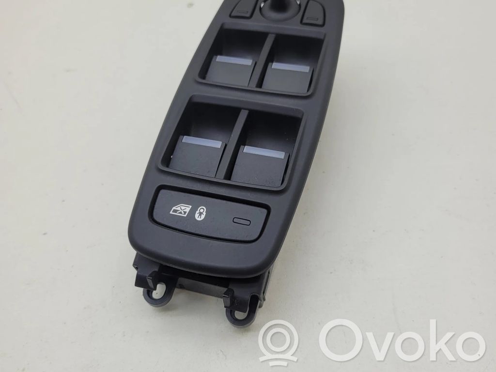 Jaguar XE Electric window control switch 