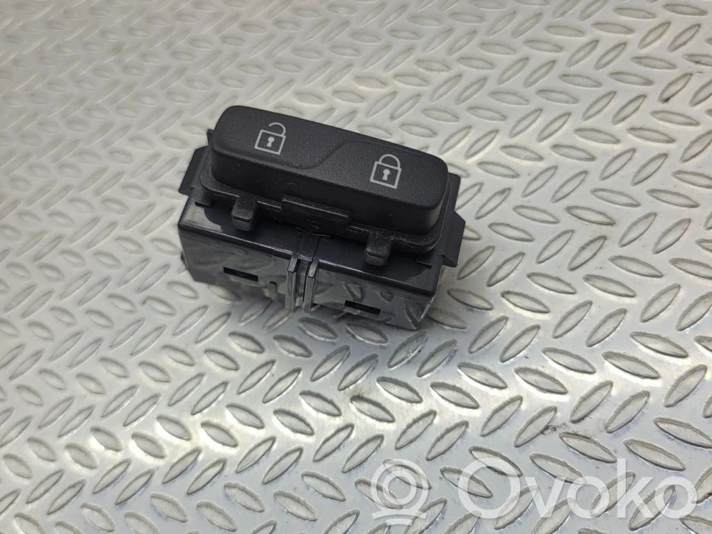 Volvo XC60 Central locking switch button 