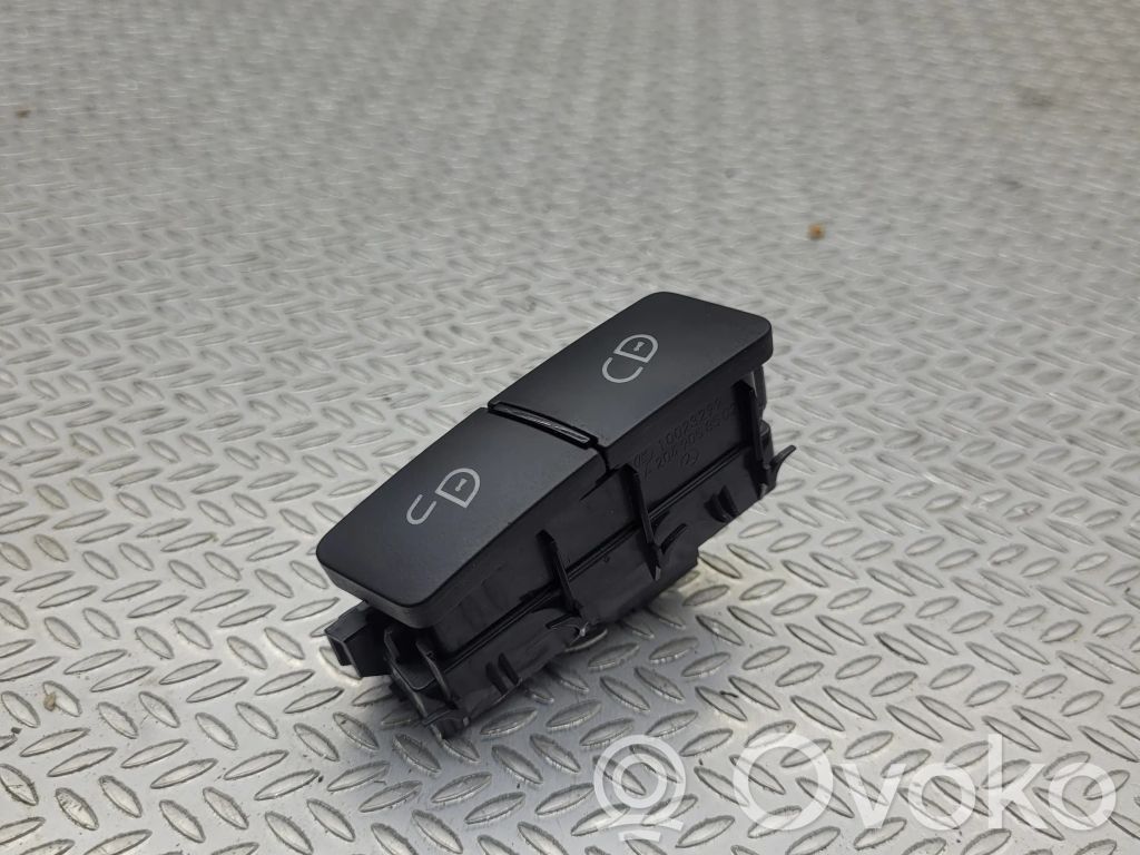 Mercedes-Benz E A207 Central locking switch button 