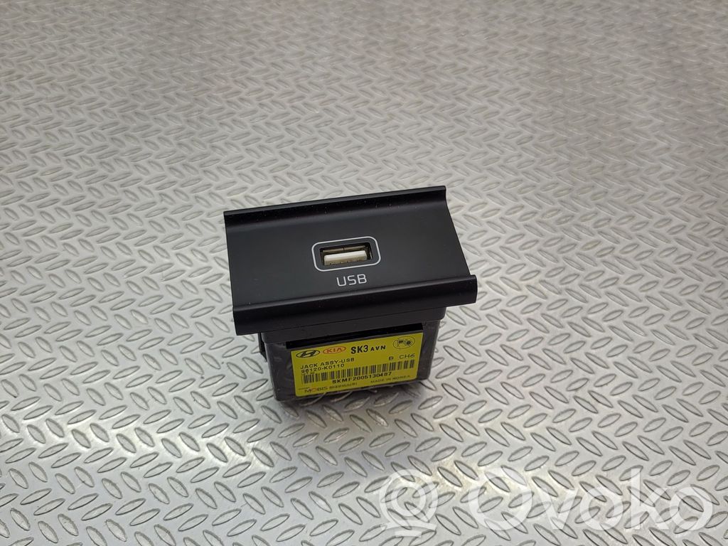 Enchufe conector USB   96120K0110