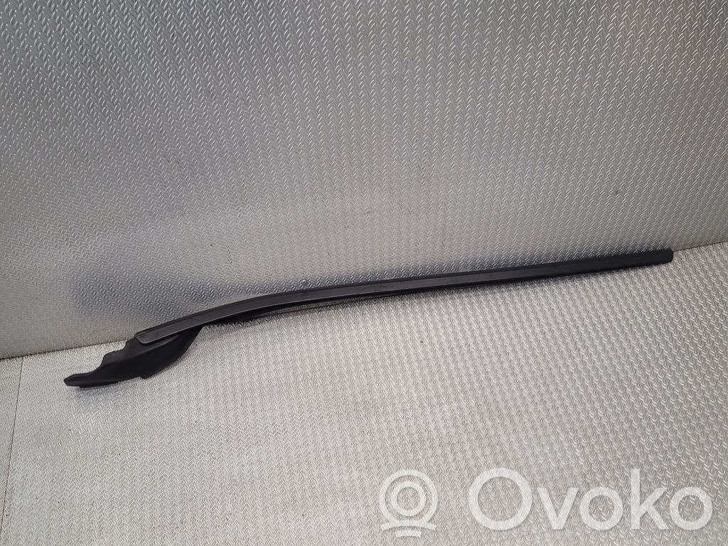 Volvo V40 Cross country Windshield trim 