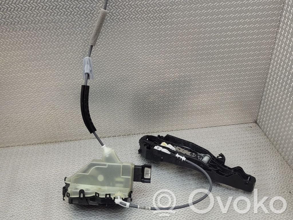 Zamek drzwi przednich   PSA305588,9688834080