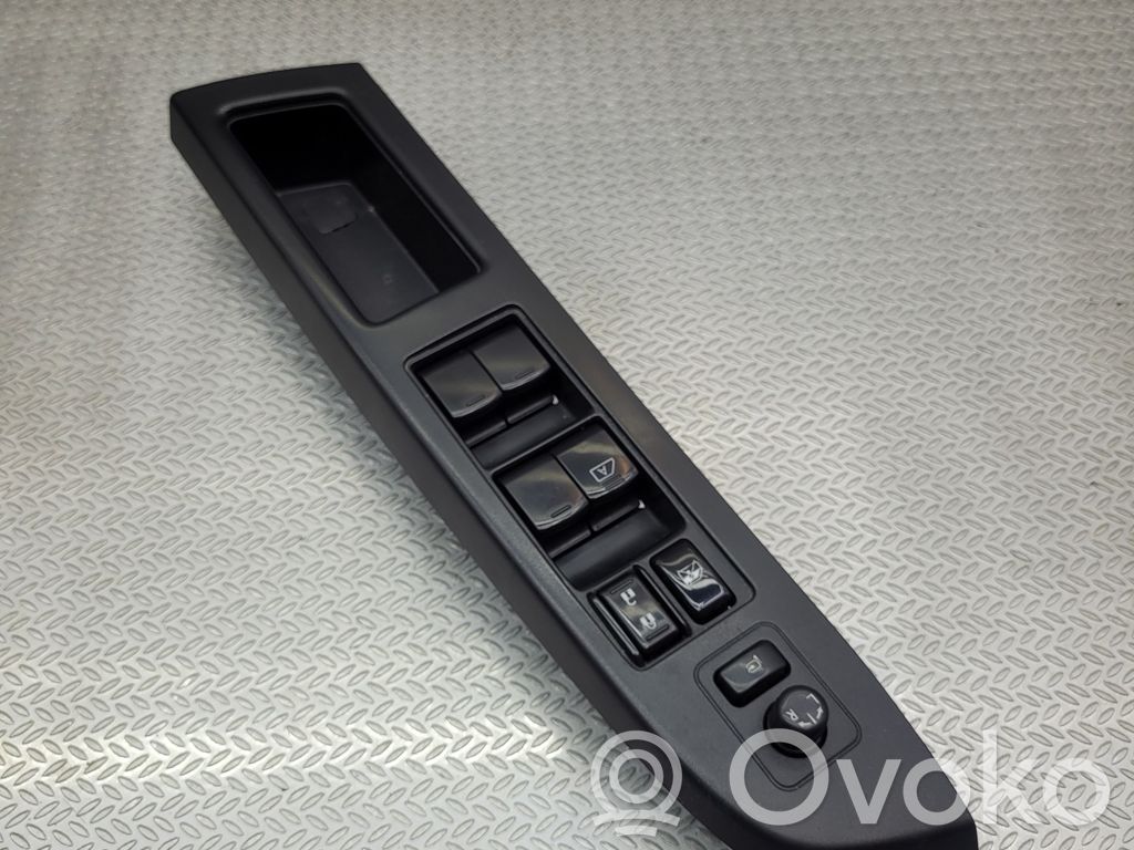Subaru XV I Electric window control switch 