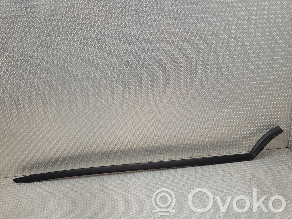 Volvo XC40 Windshield trim 