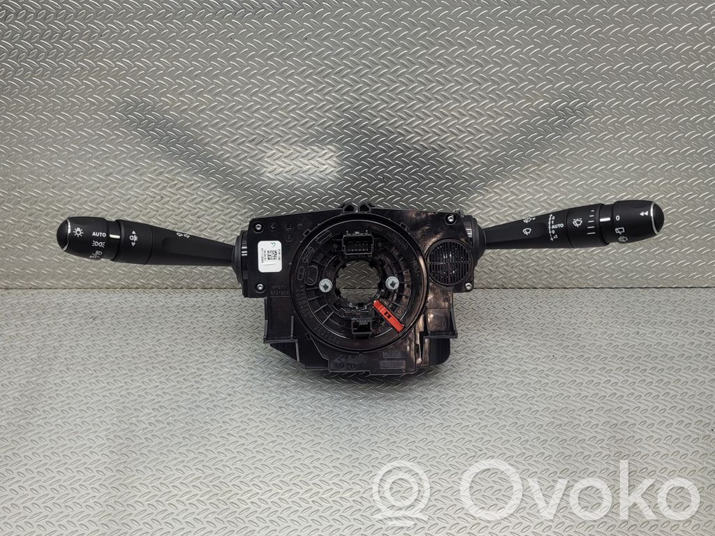 Peugeot 308 Wiper turn signal indicator stalk/switch 