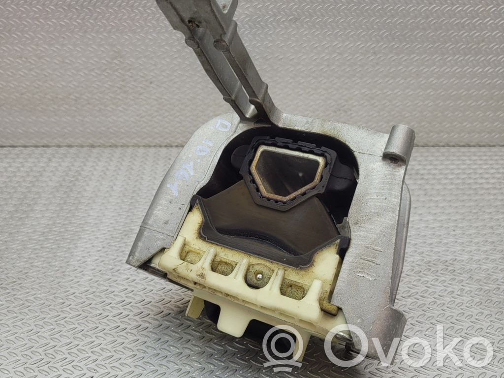 Volkswagen T-Cross Engine mount bracket 