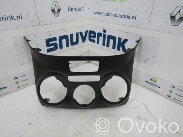 Peugeot 208 I Other dashboard part 