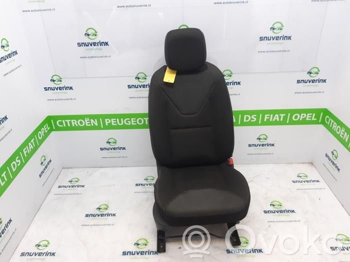 Renault Clio IV Etumatkustajan istuin 