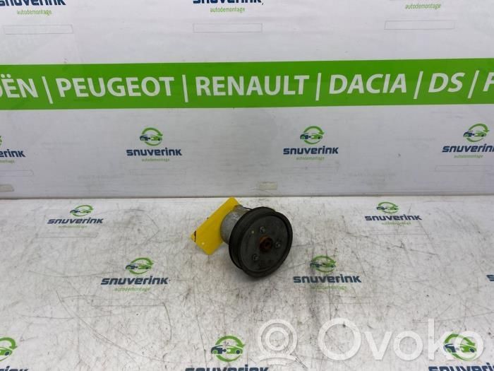 Renault Laguna III Ohjaustehostimen pumppu 