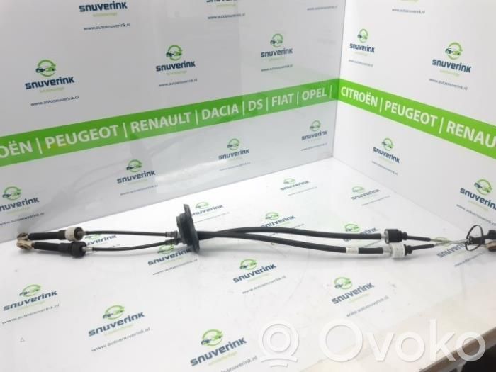 Renault Laguna III Vaihteenvaihtajan vaijerin liitin 