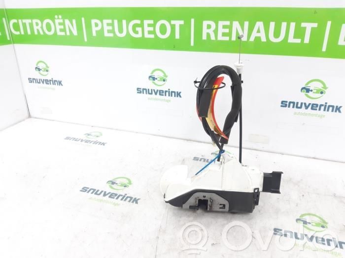 Citroen DS3 Zamek drzwi przednich 