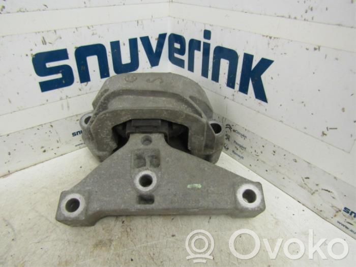 Citroen C3 Picasso Engine mount bracket 