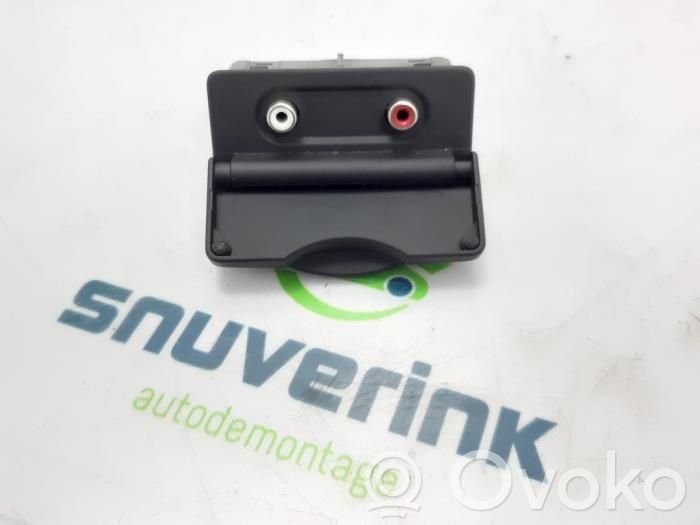 Enchufe conector USB   280230001R