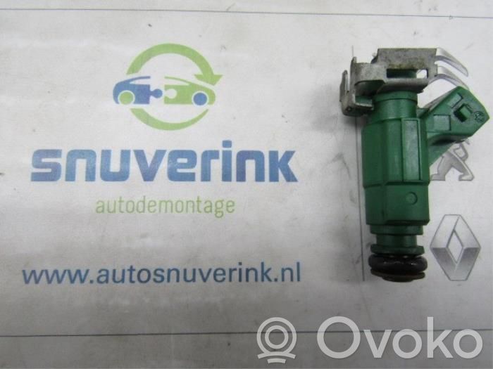 Peugeot 106 Inyector de combustible 