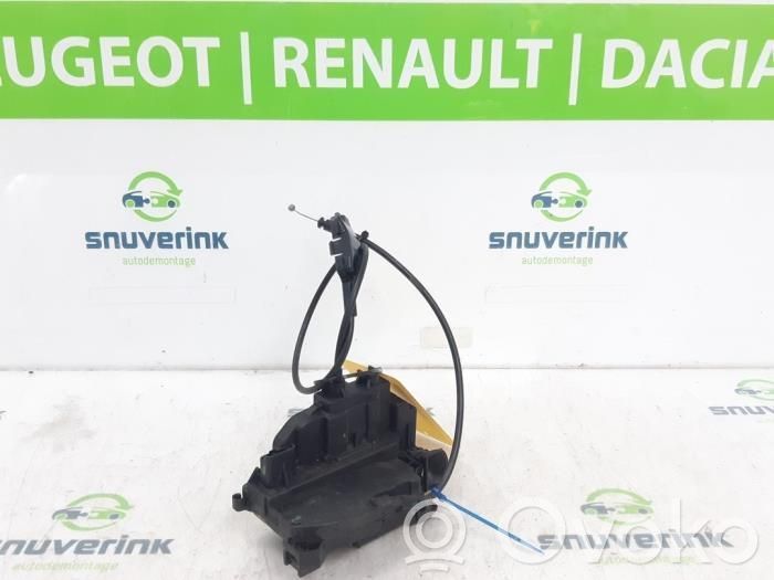 Renault Clio III Zamek drzwi przednich 