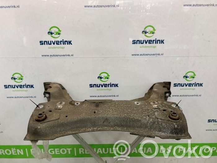 Renault Clio III Front subframe 