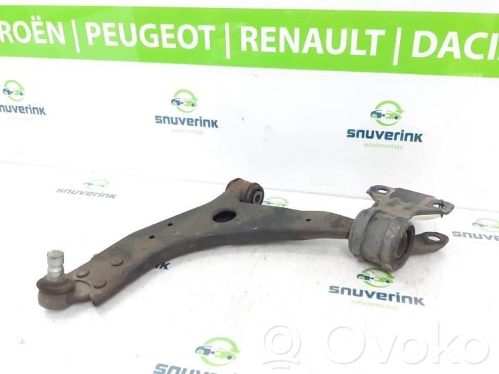 Volvo V40 Front control arm 