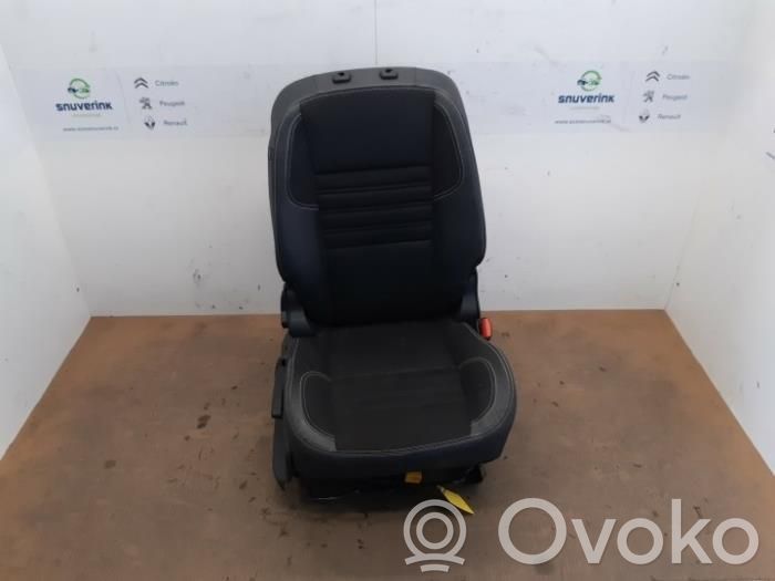 Fotel przedni pasażera   873010008R,873114197R,873205065R,876010009R,87611248R,876204427R