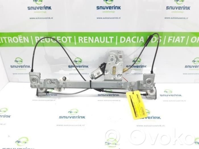 Renault Kangoo II Podnośnik szyby drzwi z silniczkiem 