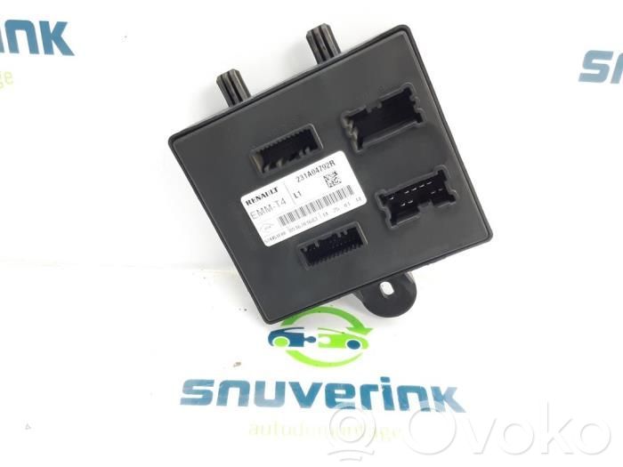 Renault Clio IV Central body control module 