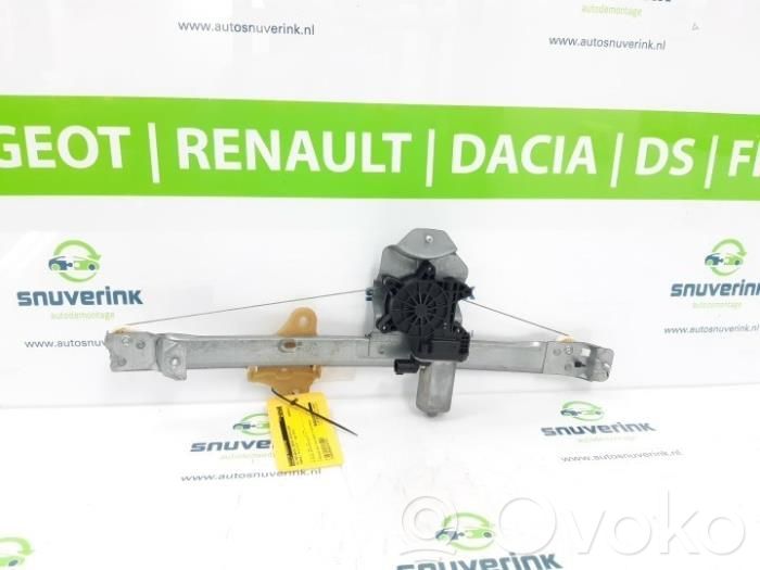Renault Clio IV Macara geam față fără motor 