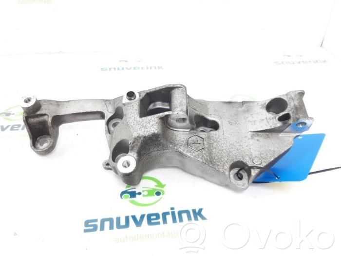 Peugeot 3008 II Mocowanie alternatora 