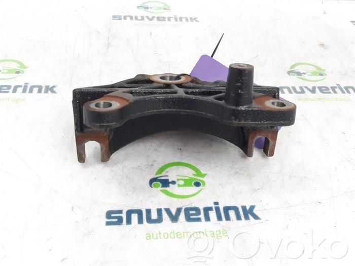 Fiat 500 Engine mount bracket 