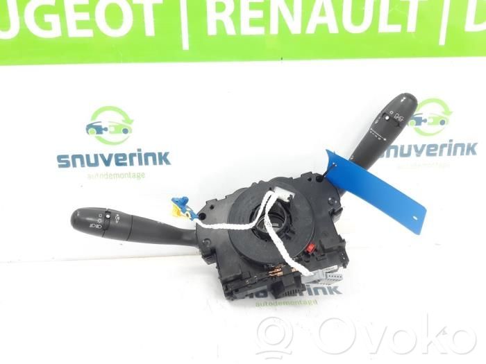 Peugeot 308 Interruptor/palanca de limpiador de luz de giro 