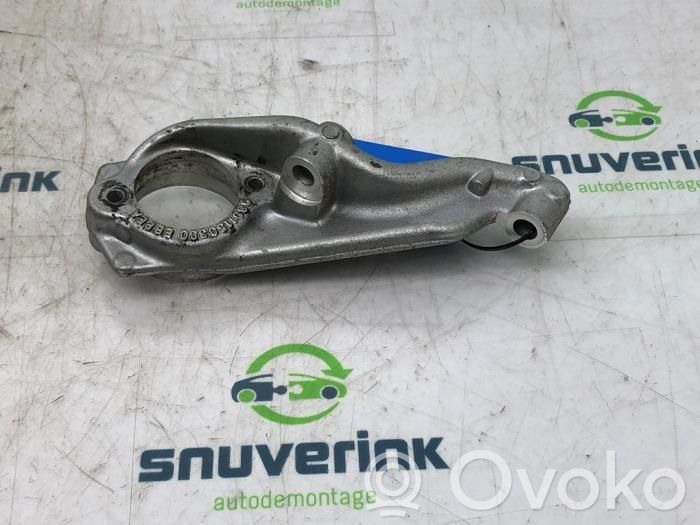 Peugeot 2008 I Engine mount bracket
