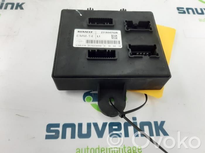 Renault Clio IV Central body control module 