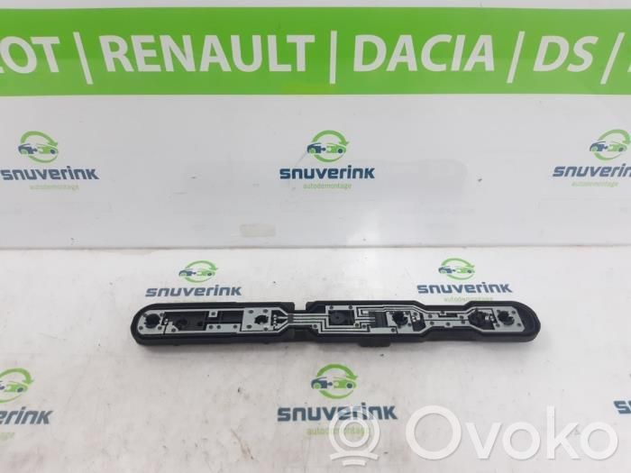 Renault Master III Takavalon osa 