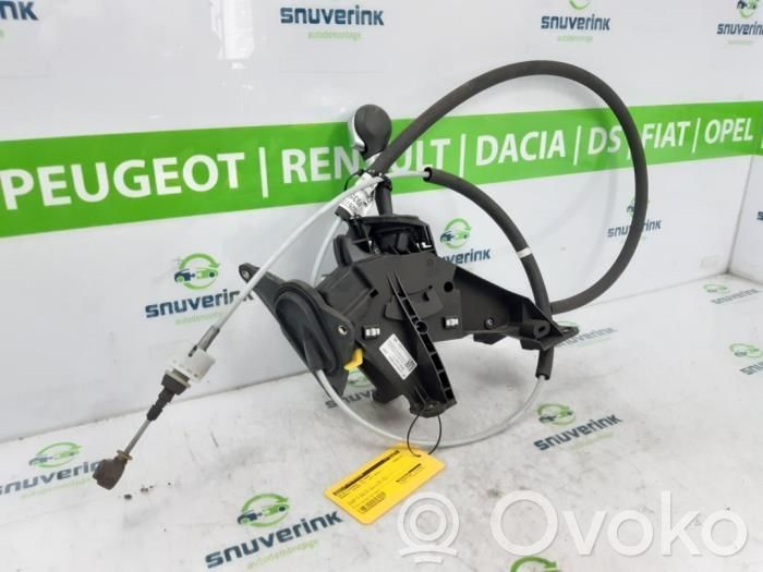 Renault Twingo III Gear shifter/selector 