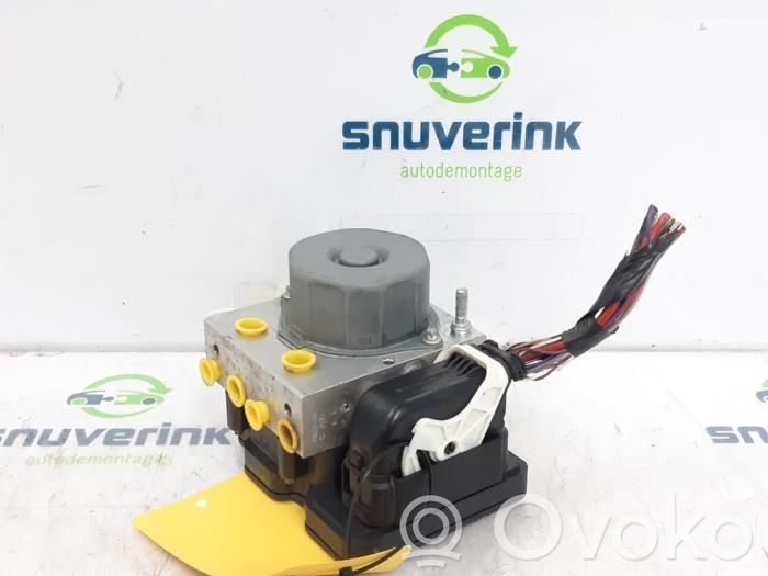 Renault Captur ABS bloks 