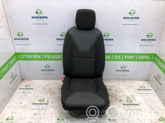 Renault Clio IV Front driver seat 