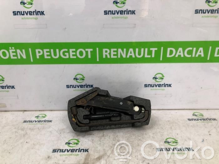 Peugeot 107 Lift Jack 
