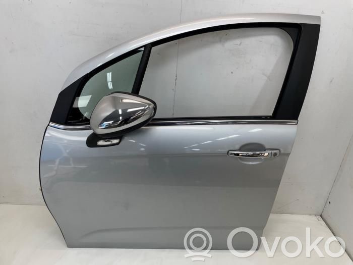 Durvis   9002AZ