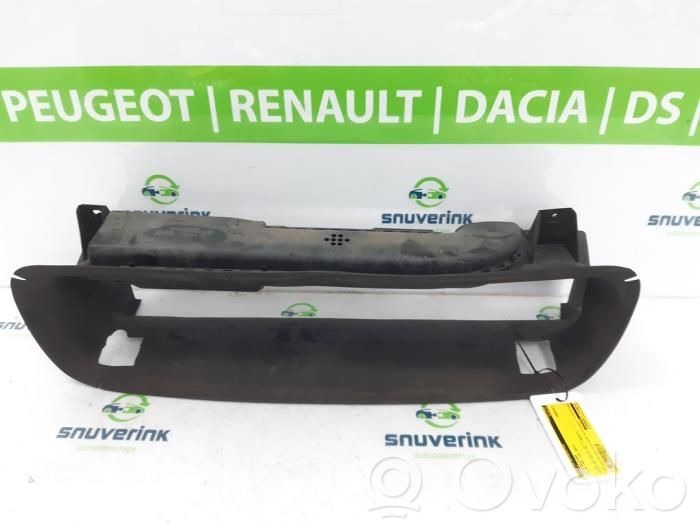 Volvo V50 Wlot / Kanał powietrza intercoolera 