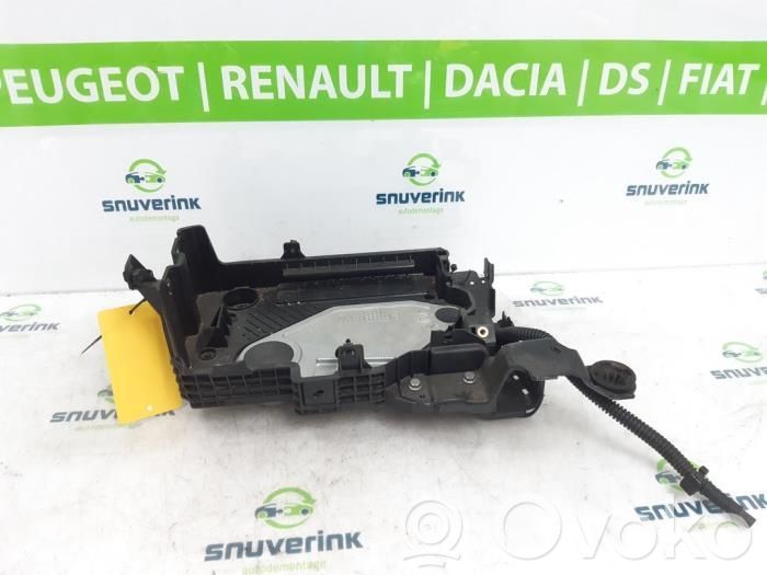 Support boîte de batterie   648947355R