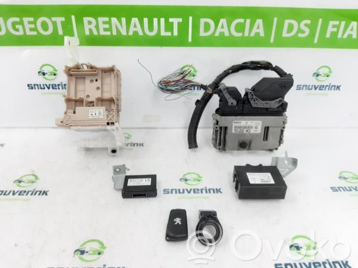 Peugeot 108 Engine control unit/module 
