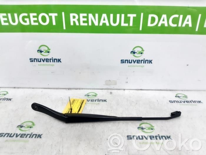 Dacia Duster Braț ștergător față 