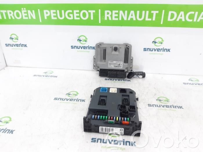 Citroen DS3 Engine control unit/module 