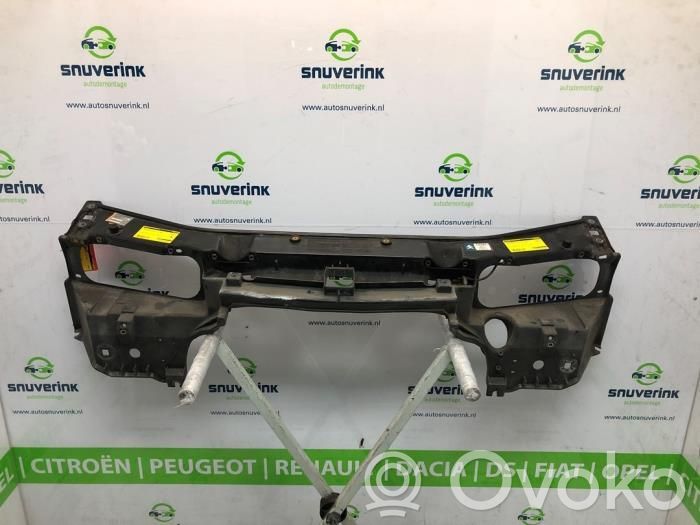 Citroen Xantia Pas przedni 