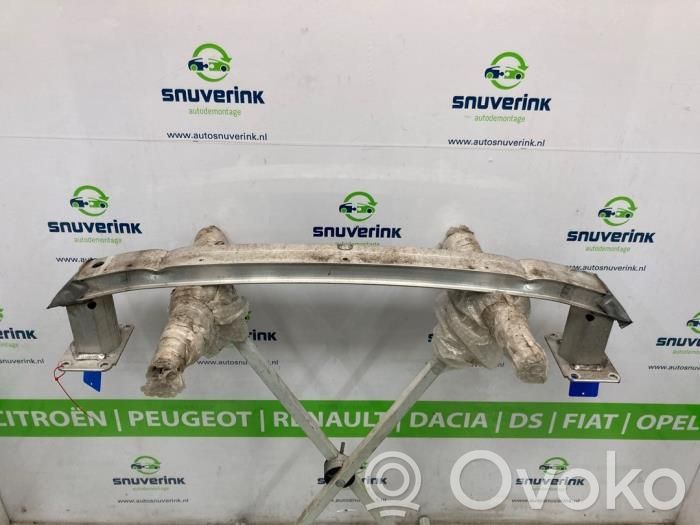 Peugeot 308 Travesaño del parachoques delantero 